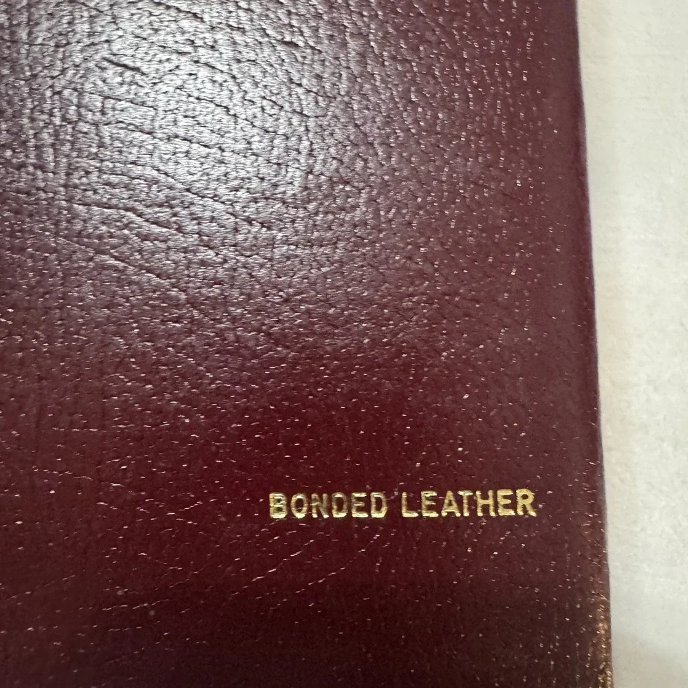 Vintage Bonded Leather Photo Album Burgundy Gold Trim 3 Ring 4x6 With Refills